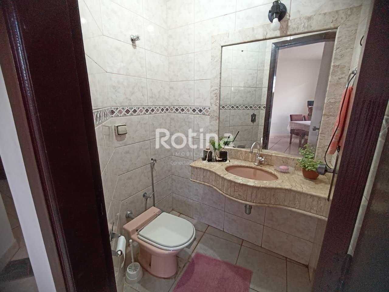 Casa à venda, 3 quartos em Uberlândia no bairro Vigilato Pereira no valor de R$ 950.000,00 - Rotina Imobiliária: 