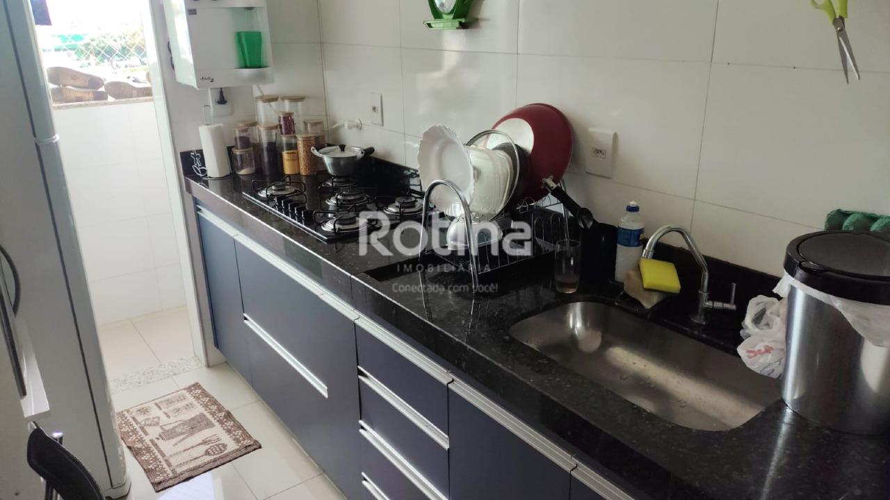 Apartamento para alugar, 2 quartos em Uberlândia no bairro Santa Mônica no valor de R$ 2.500,00 - Rotina Imobiliária: 