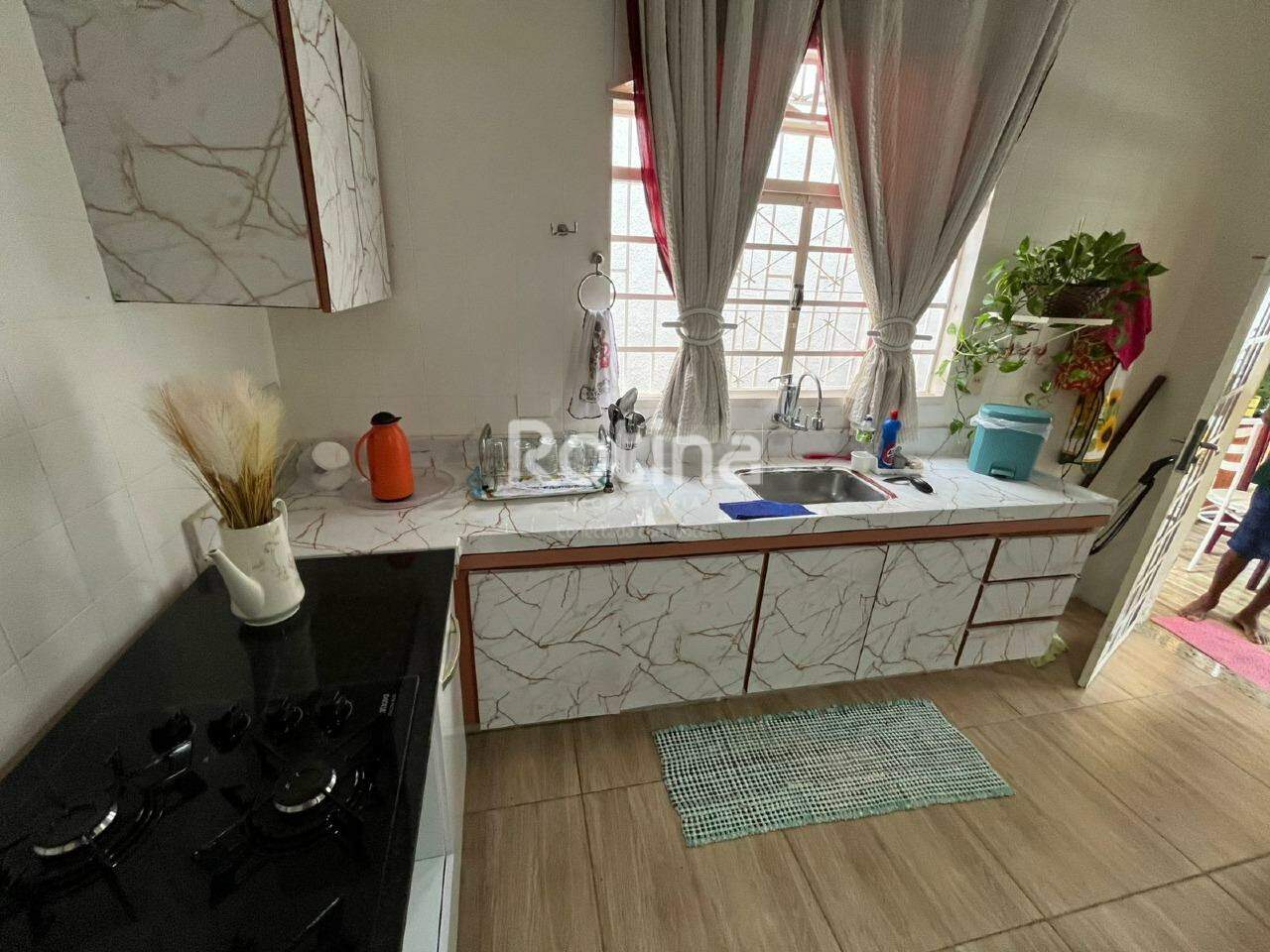 Casa para alugar, 2 quartos em Uberlândia no bairro Jardim Patrícia no valor de R$ 2.200,00 - Rotina Imobiliária: 