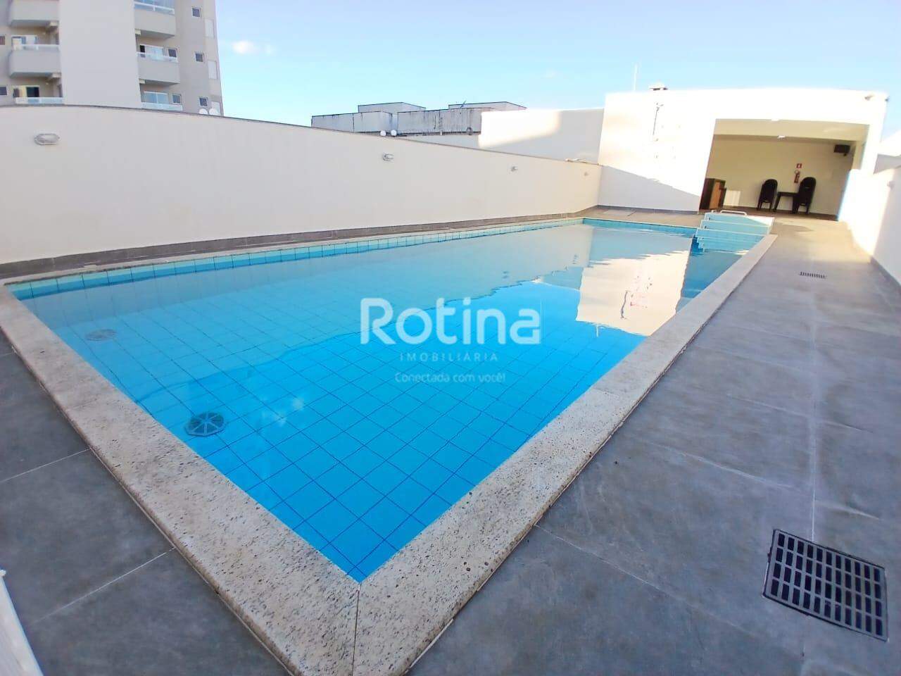 Apartamento para alugar, 2 quartos em Uberlândia no bairro Laranjeiras no valor de R$ 1.000,00 - Rotina Imobiliária: 