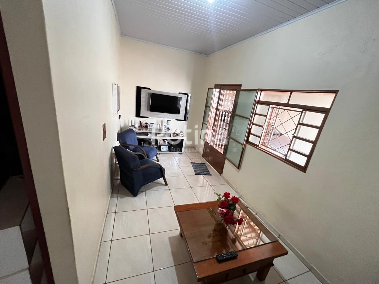 Casa à venda, 2 quartos em Uberlândia no bairro Morumbi no valor de R$ 320.000,00 - Rotina Imobiliária: 