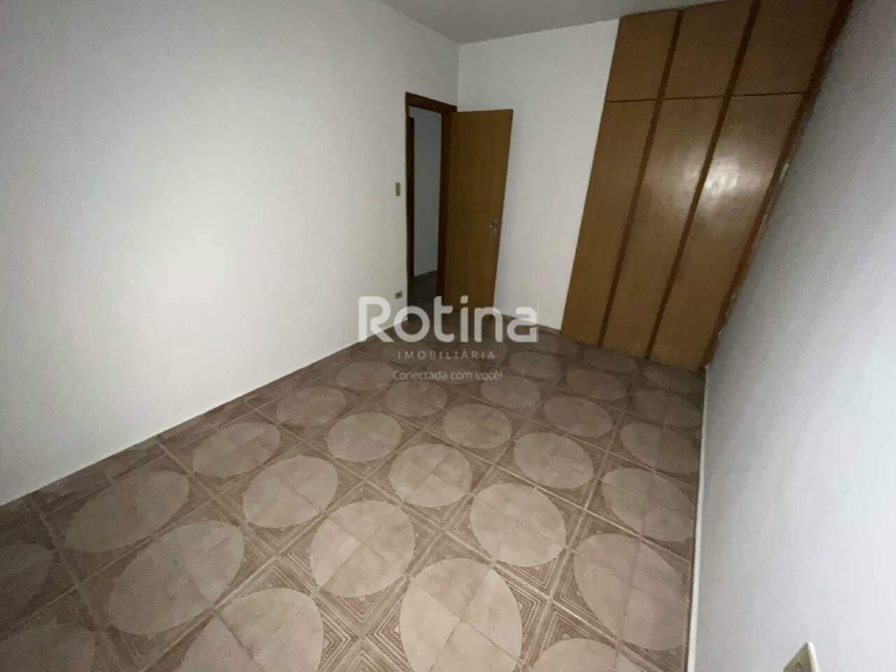 Apartamento para alugar, 2 quartos em Uberlândia no bairro Centro no valor de R$ 1.300,00 - Rotina Imobiliária: 