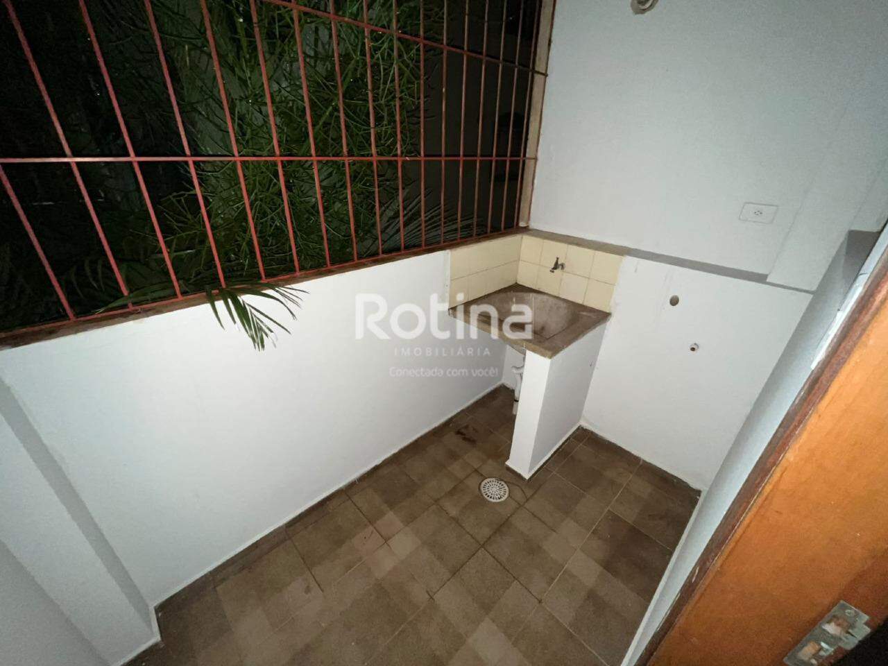 Apartamento para alugar, 2 quartos em Uberlândia no bairro Centro no valor de R$ 1.300,00 - Rotina Imobiliária: 