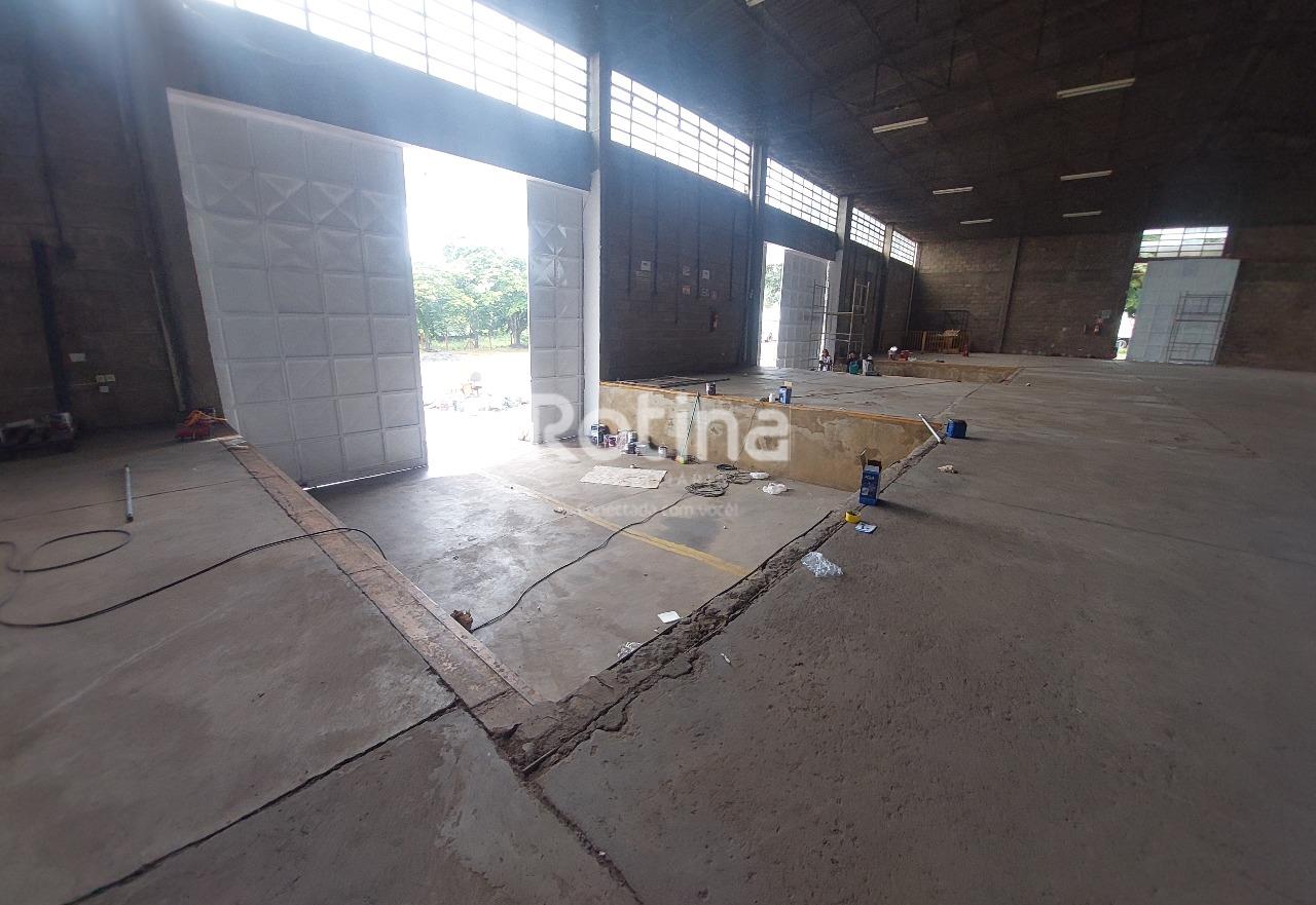Galpão para alugar, em Uberlândia no bairro Distrito Industrial no valor de R$ 35.000,00 - Rotina Imobiliária: 
