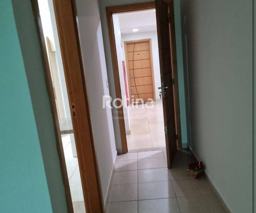 Apartamento para alugar, 3 quartos em Uberlândia no bairro Patrimônio no valor de R$ 2.300,00 - Rotina Imobiliária: 