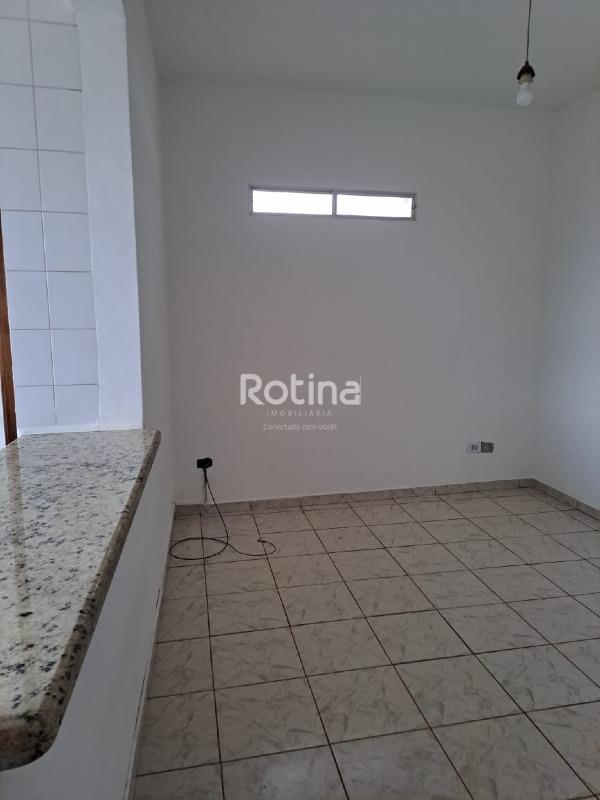 Apartamento à venda, 3 quartos em Uberlândia no bairro Lídice no valor de R$ 275.000,00 - Rotina Imobiliária: 