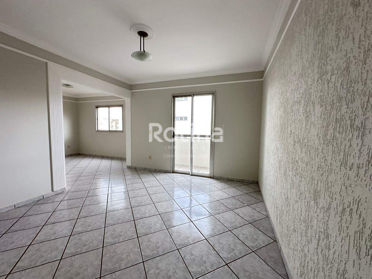 Apartamento à venda, 3 quartos em Uberlândia no bairro Santa Mônica no valor de R$ 460.000,00 - Rotina Imobiliária: 