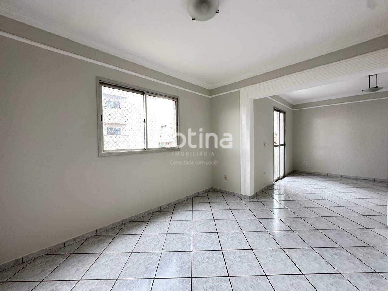 Apartamento à venda, 3 quartos em Uberlândia no bairro Santa Mônica no valor de R$ 460.000,00 - Rotina Imobiliária: 