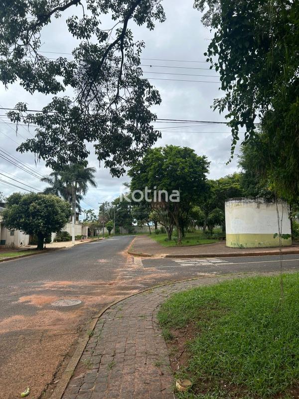 Terreno à venda, em Uberlândia no bairro Morada da Colina no valor de R$ 850.000,00 - Rotina Imobiliária: 