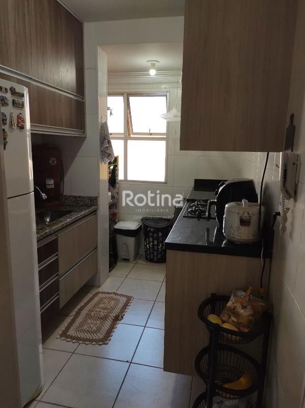 Apartamento à venda, 3 quartos em Uberlândia no bairro Chacaras Tubalina e Quartel no valor de R$ 270.000,00 - Rotina Imobiliária: 