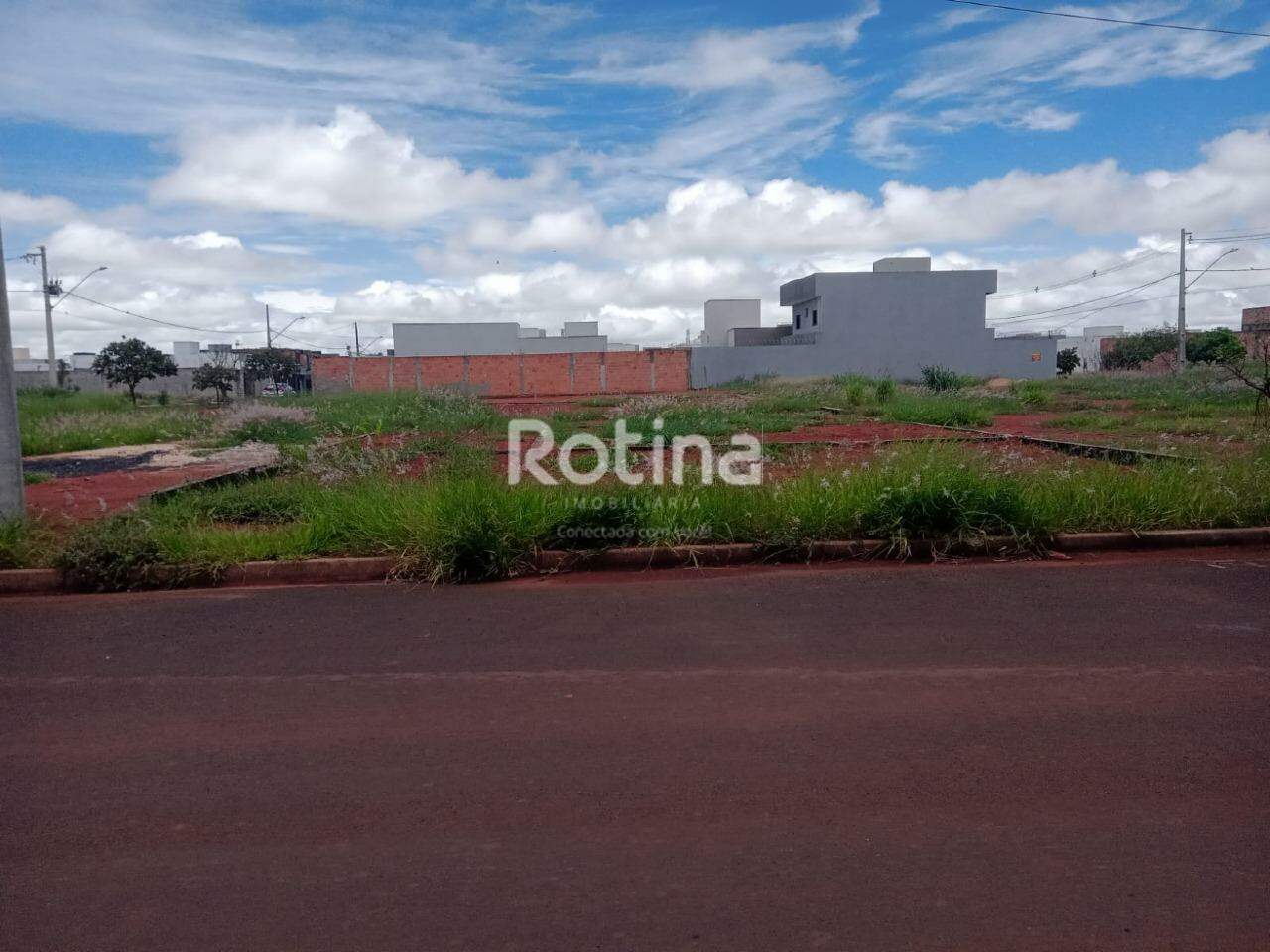 Terreno à venda, em Uberlândia no bairro Novo Mundo no valor de R$ 380.000,00 - Rotina Imobiliária: 