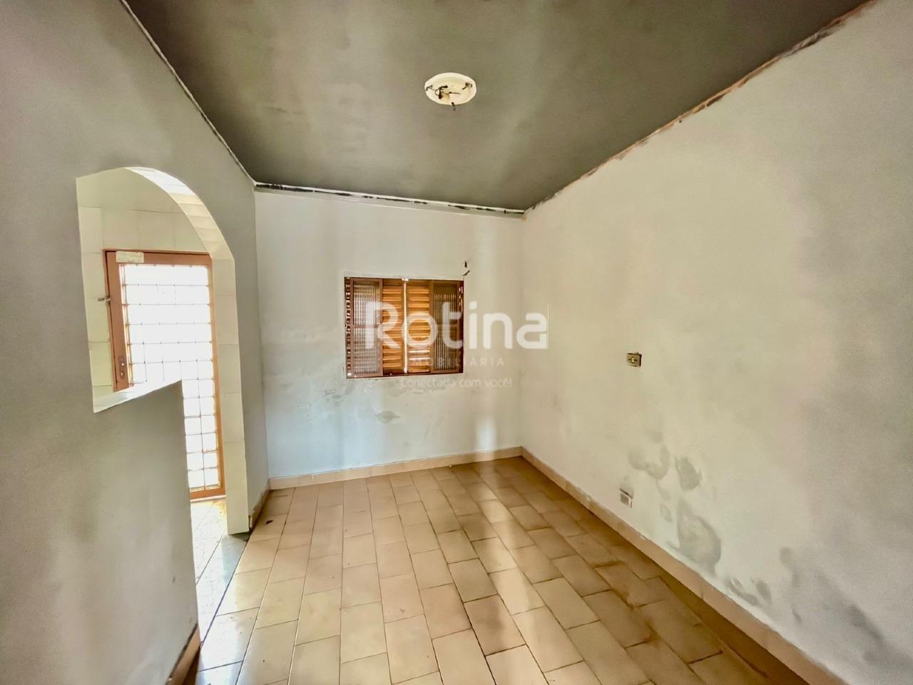 Casa à venda, 2 quartos em Uberlândia no bairro Custódio Pereira no valor de R$ 400.000,00 - Rotina Imobiliária: 