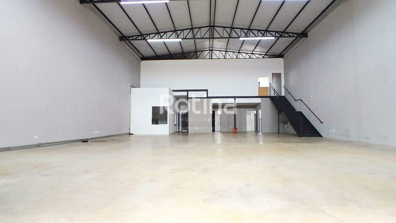 Galpão para alugar, em Uberlândia no bairro Novo Mundo no valor de R$ 10.000,00 - Rotina Imobiliária: 