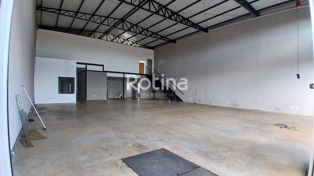 Galpão para alugar, em Uberlândia no bairro Novo Mundo no valor de R$ 11.000,00 - Rotina Imobiliária: 