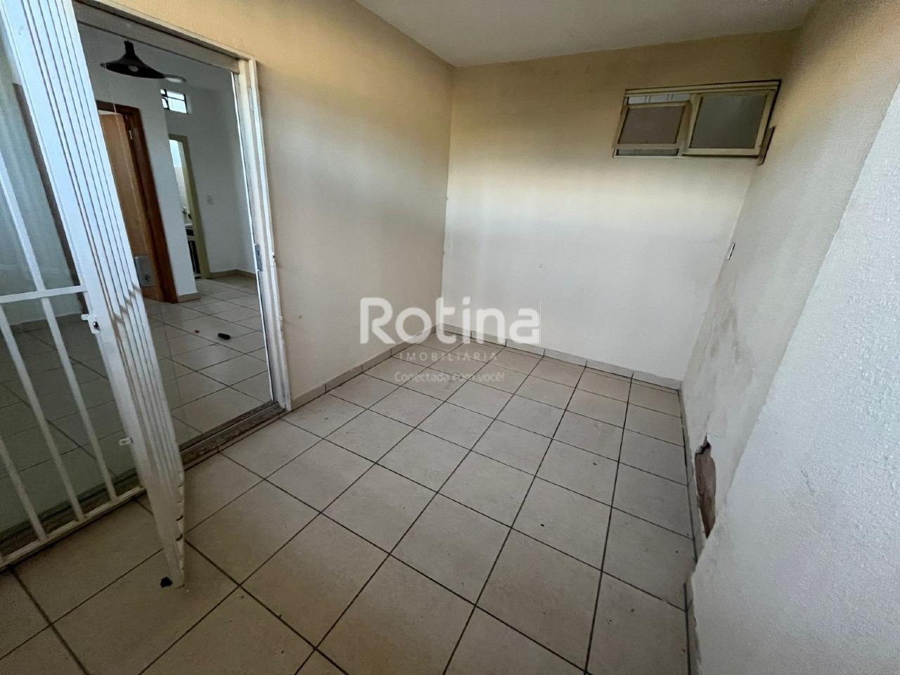 Casa para alugar, 2 quartos em Uberlândia no bairro Brasil no valor de R$ 1.500,00 - Rotina Imobiliária: 