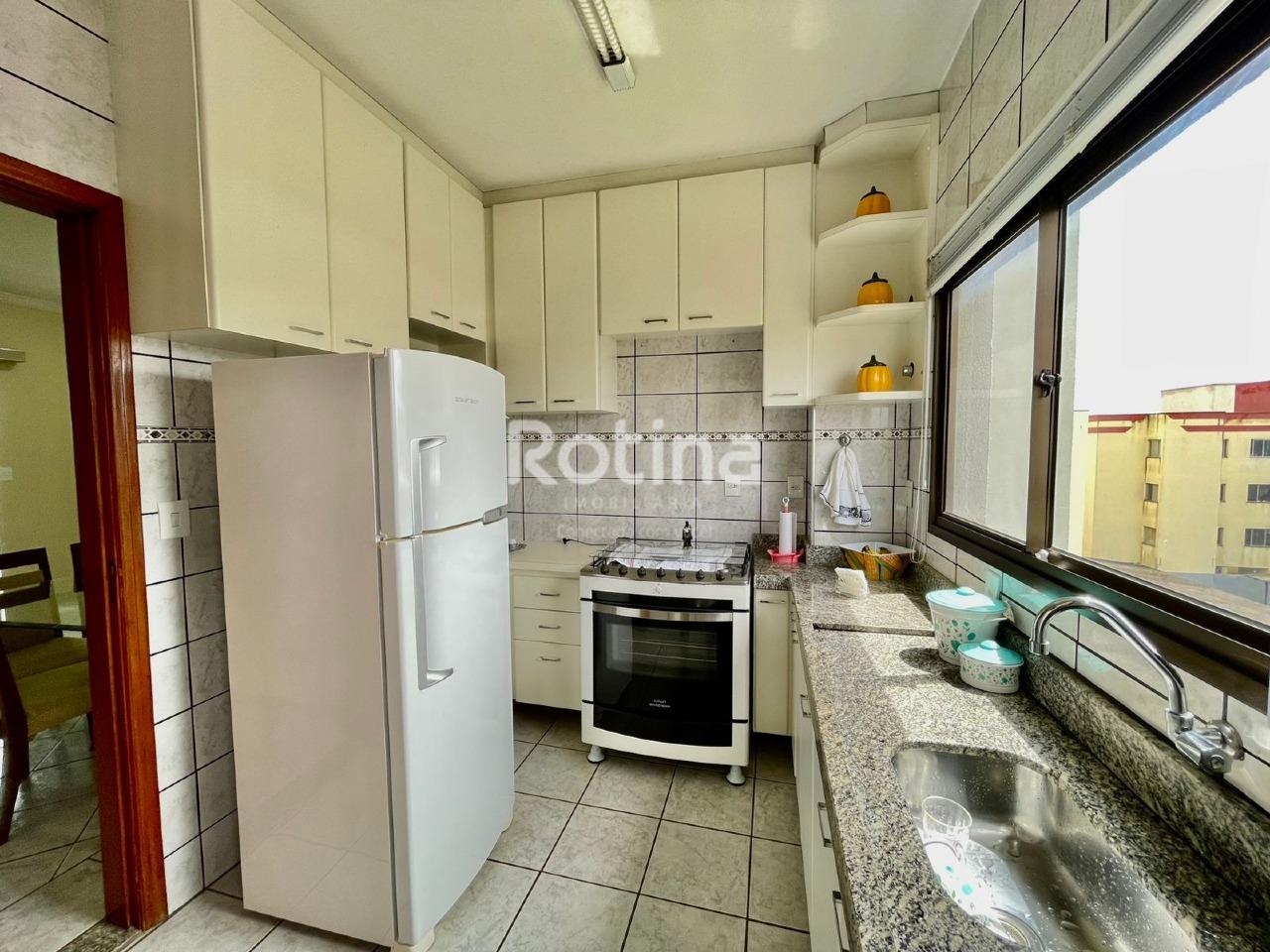Apartamento à venda, 3 quartos em Uberlândia no bairro Santa Mônica no valor de R$ 400.000,00 - Rotina Imobiliária: 