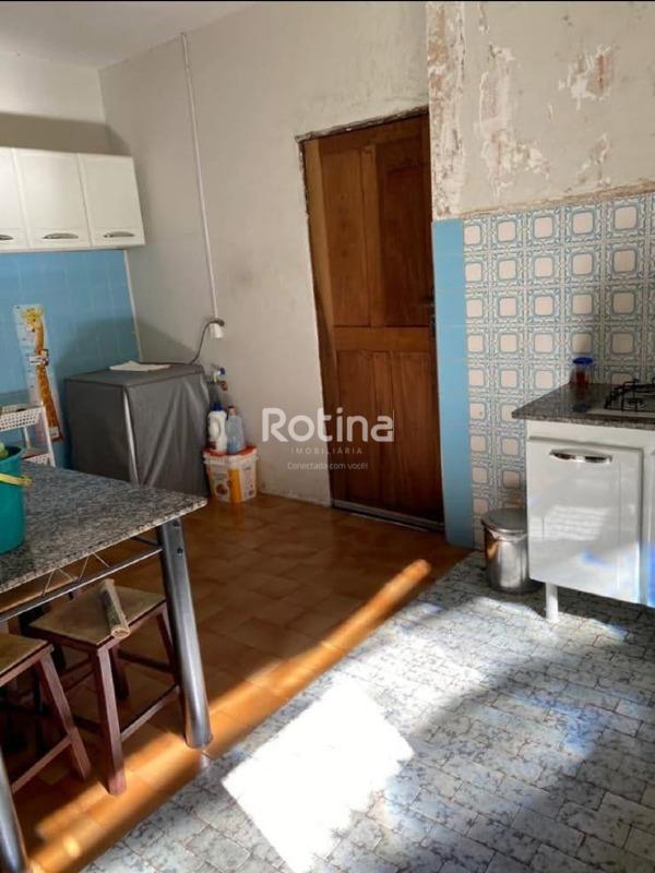 Casa à venda, 4 quartos em Uberlândia no bairro Nossa Senhora Aparecida no valor de R$ 680.000,00 - Rotina Imobiliária: 