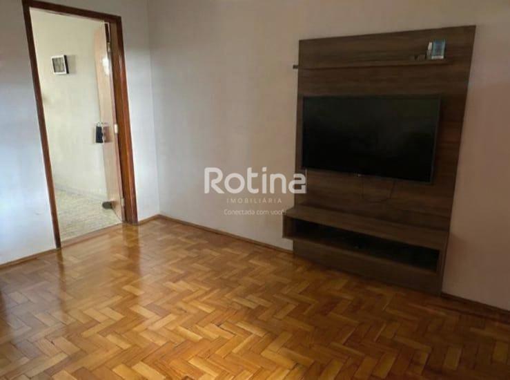 Casa à venda, 4 quartos em Uberlândia no bairro Nossa Senhora Aparecida no valor de R$ 680.000,00 - Rotina Imobiliária: 