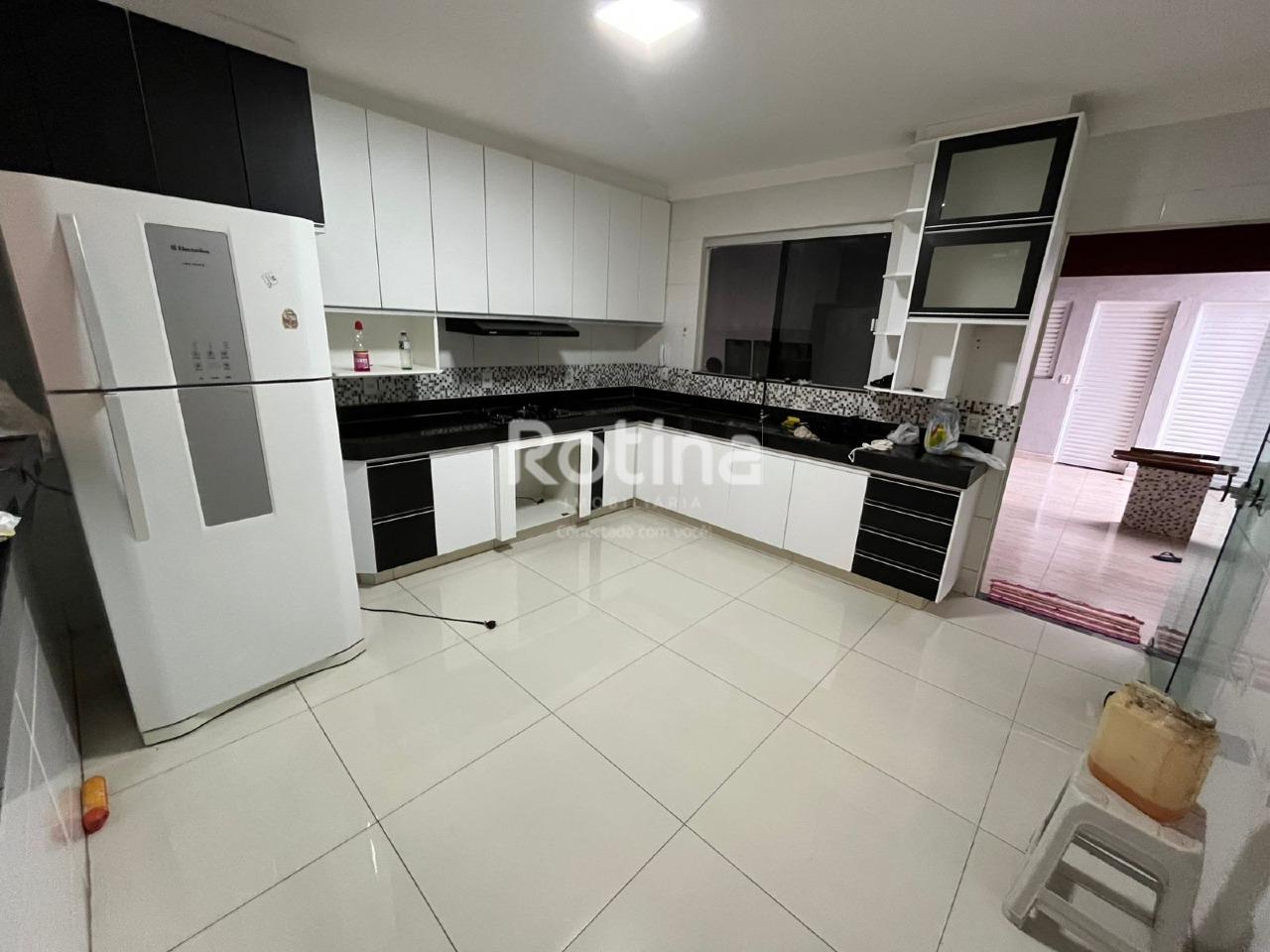 Casa para alugar, 3 quartos em Uberlândia no bairro Jardim Europa no valor de R$ 3.300,00 - Rotina Imobiliária: 
