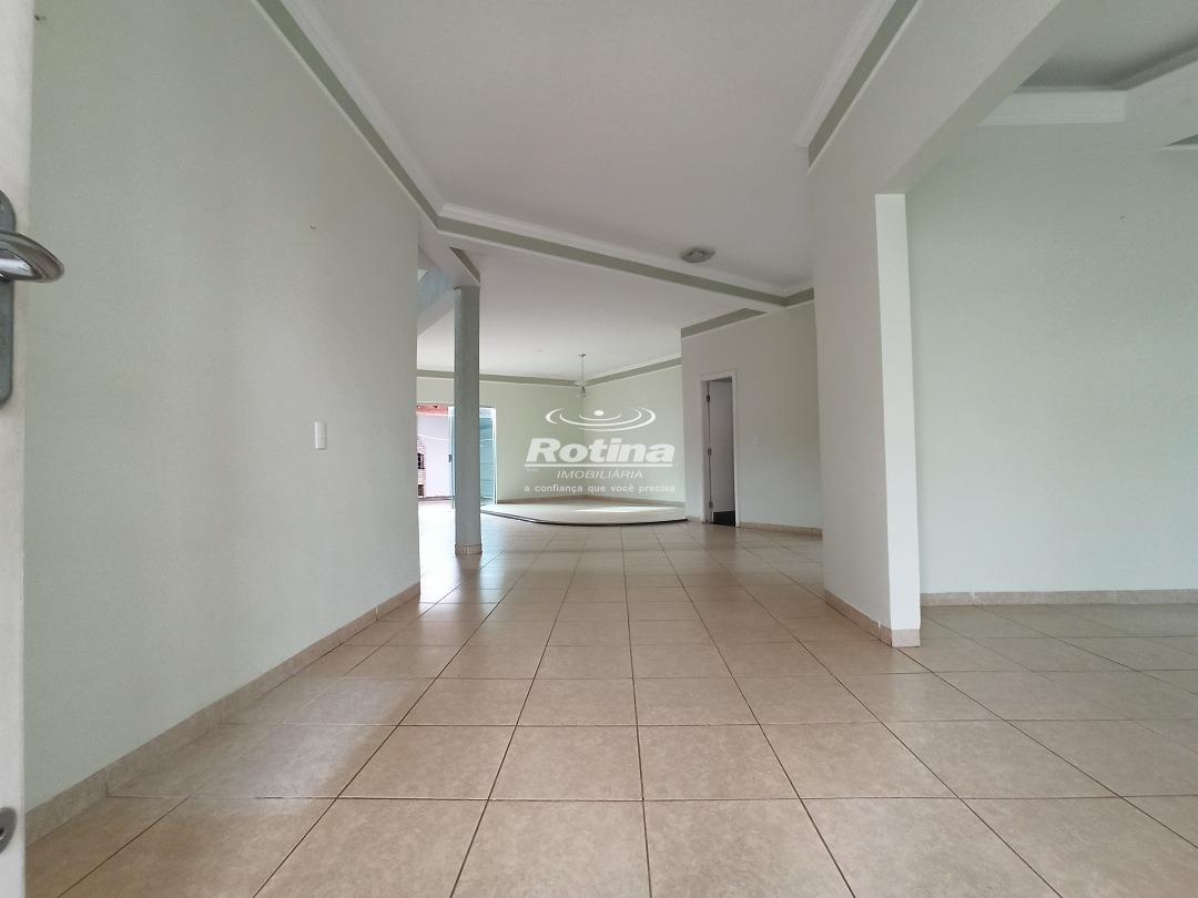 Casa à venda, 3 quartos em Uberlândia no bairro Tubalina no valor de R$ 1.100.000,00 - Rotina Imobiliária: 