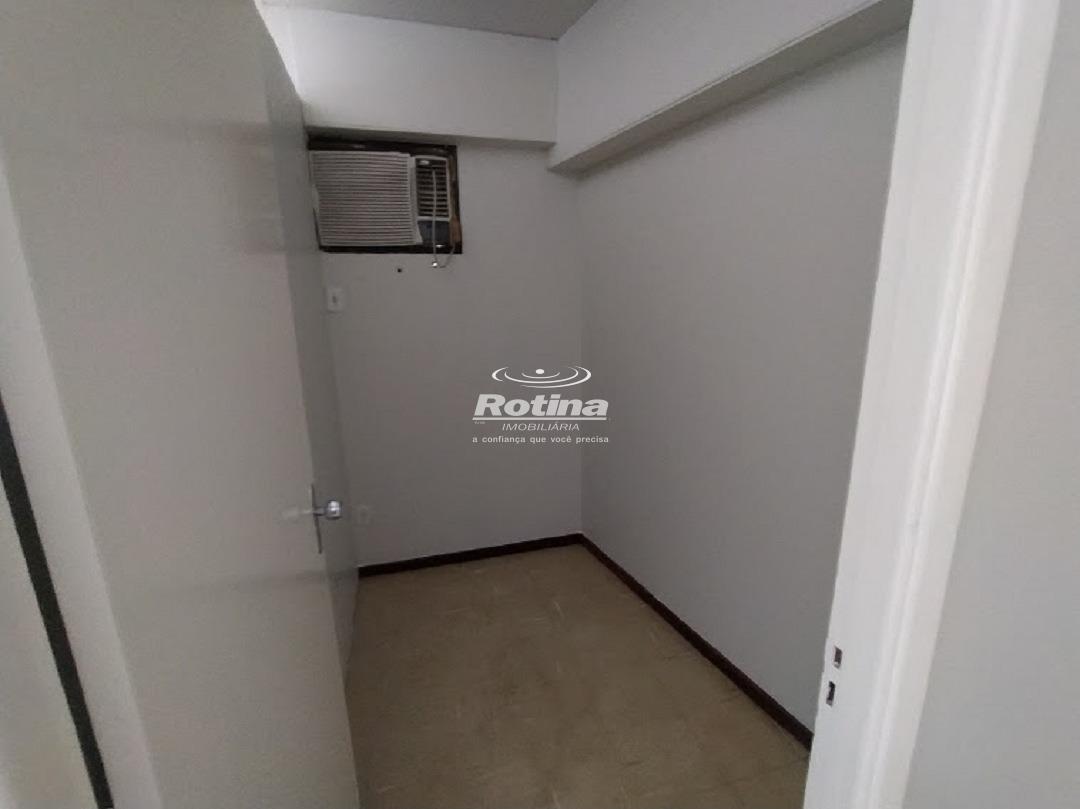 Sala à venda, em Uberlândia no bairro Nossa Senhora Aparecida no valor de R$ 180.000,00 - Rotina Imobiliária: 