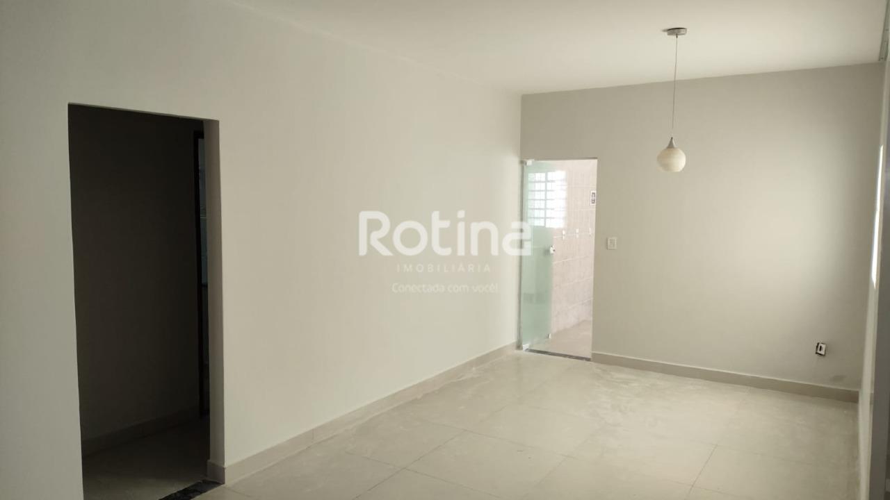 Casa para alugar, 3 quartos em Uberlândia no bairro Cidade Jardim no valor de R$ 3.950,00 - Rotina Imobiliária: 