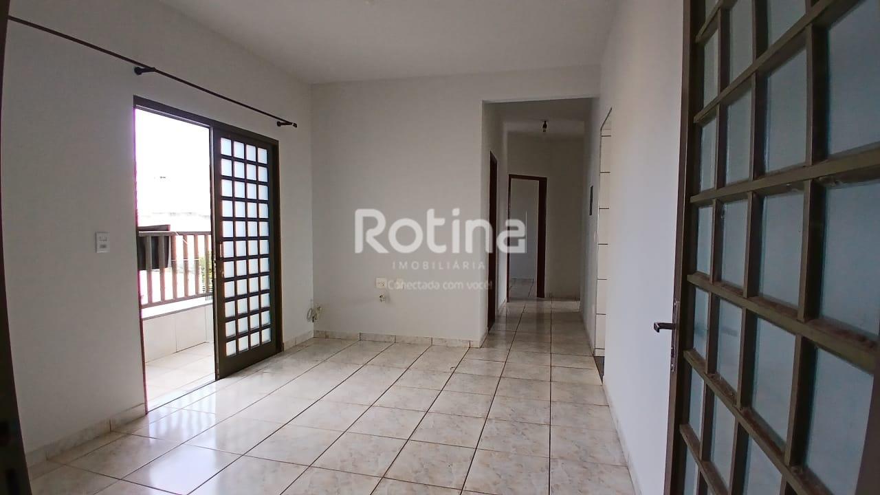Apartamento para alugar, 3 quartos em Uberlândia no bairro Santa Mônica no valor de R$ 2.000,00 - Rotina Imobiliária: 