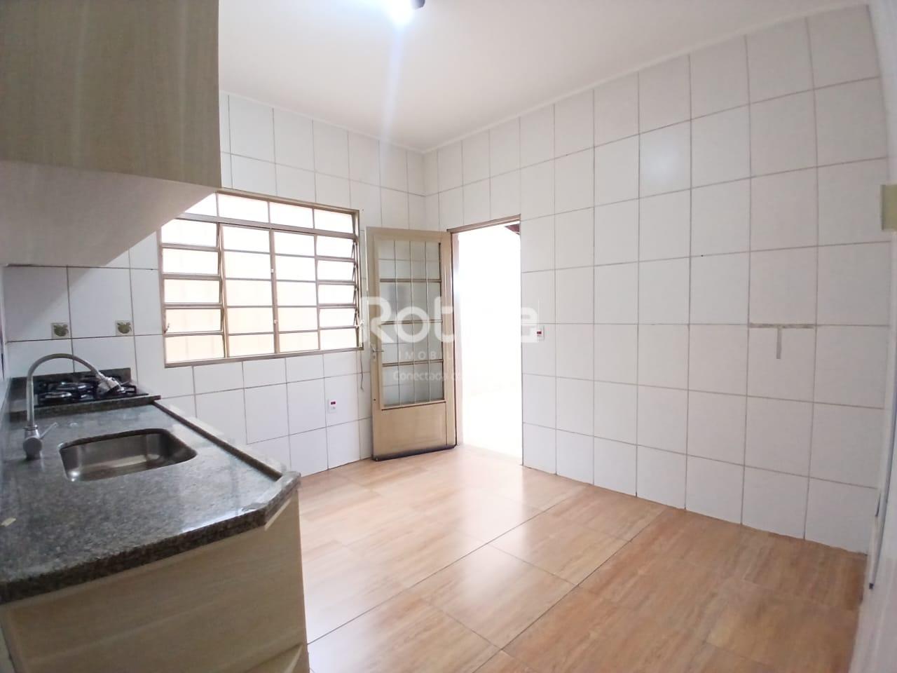 Casa para alugar, 3 quartos em Uberlândia no bairro Santa Luzia no valor de R$ 2.900,00 - Rotina Imobiliária: 