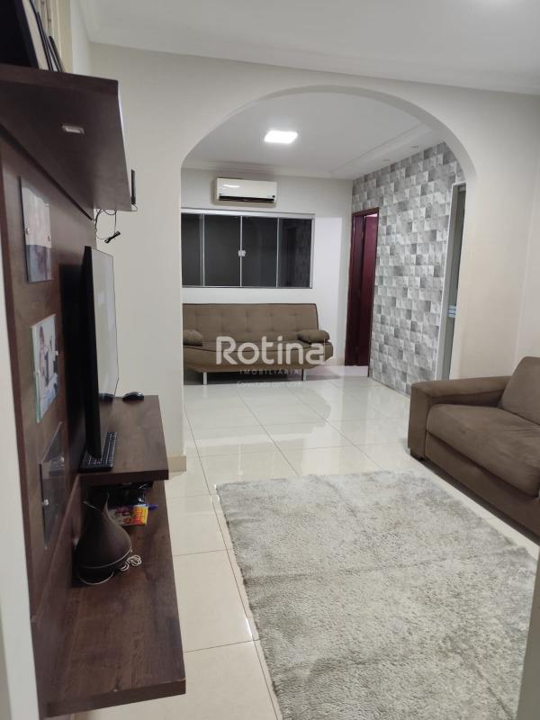Casa à venda, 4 quartos em Uberlândia no bairro Santa Luzia no valor de R$ 600.000,00 - Rotina Imobiliária: 