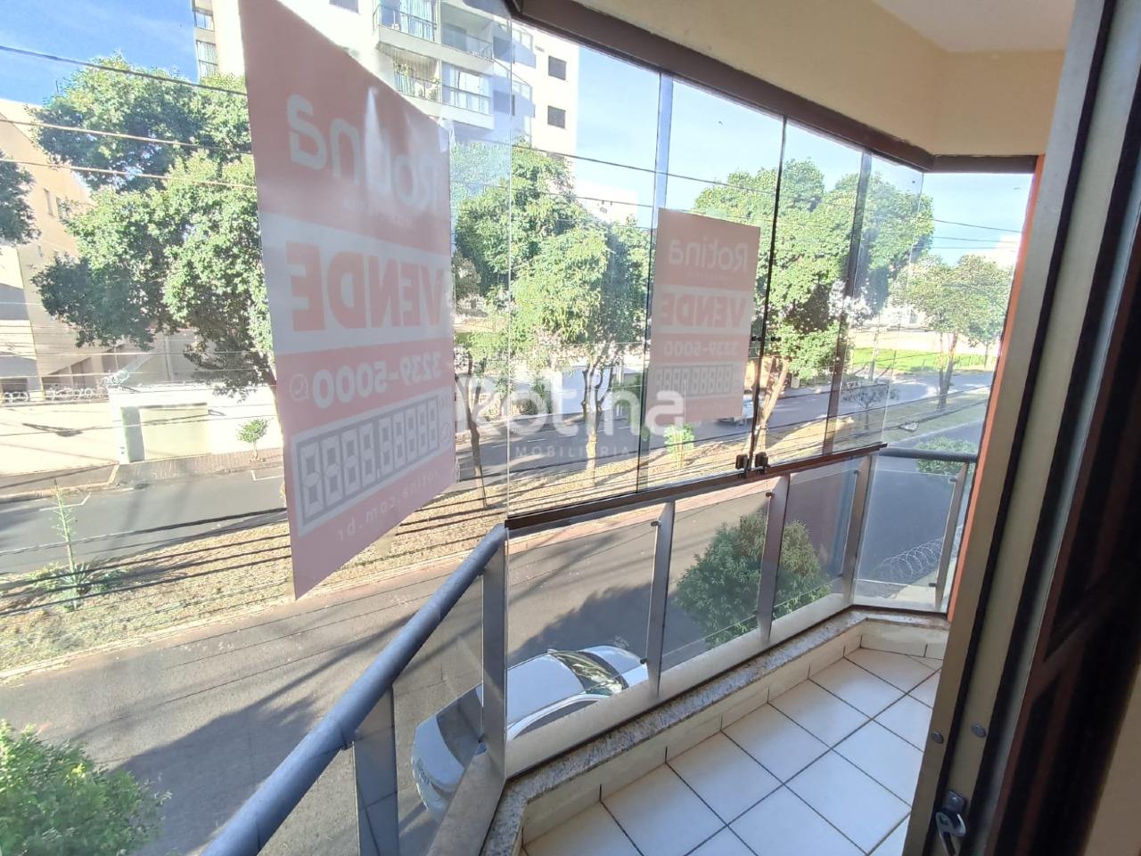 Apartamento à venda, 3 quartos em Uberlândia no bairro Santa Mônica no valor de R$ 410.000,00 - Rotina Imobiliária: 