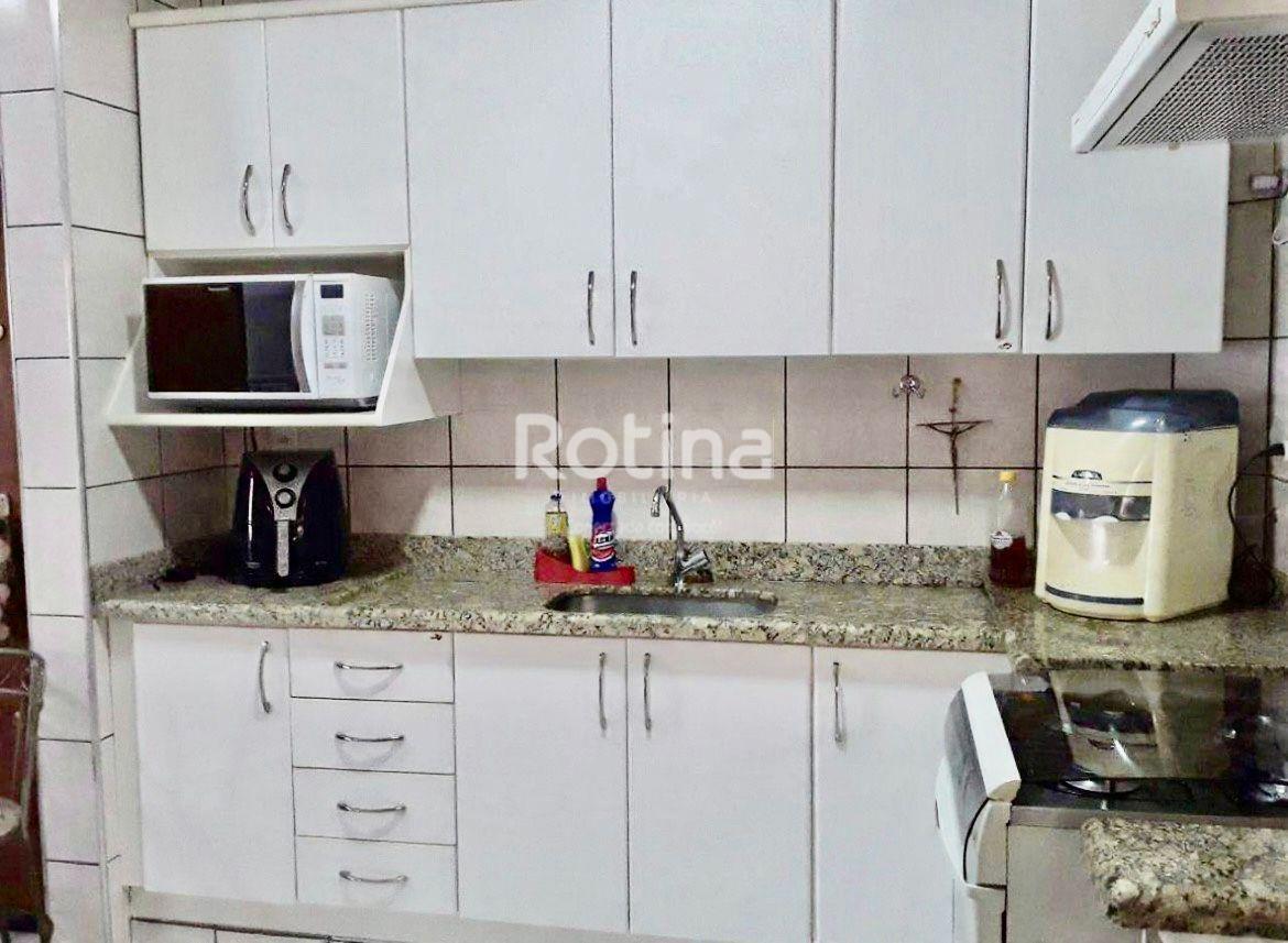 Apartamento à venda, 3 quartos em Uberlândia no bairro Jardim Finotti no valor de R$ 500.000,00 - Rotina Imobiliária: 