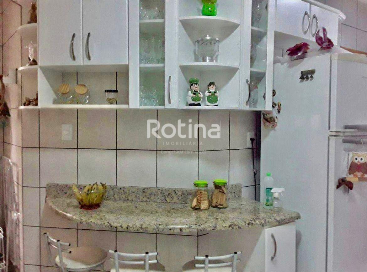 Apartamento à venda, 3 quartos em Uberlândia no bairro Jardim Finotti no valor de R$ 500.000,00 - Rotina Imobiliária: 