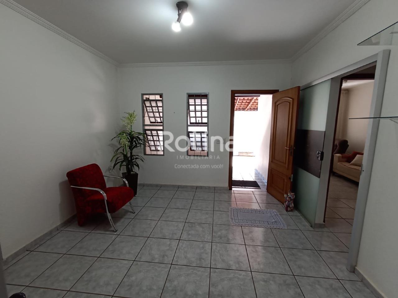 Casa à venda, 3 quartos em Uberlândia no bairro Santa Mônica no valor de R$ 800.000,00 - Rotina Imobiliária: 