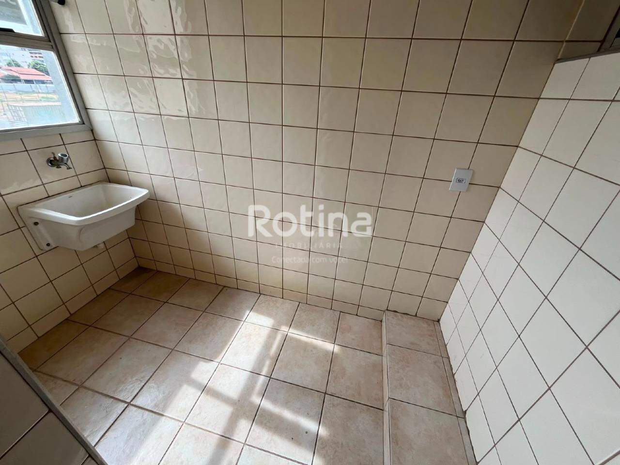 Apartamento para alugar, 3 quartos em Uberlândia no bairro Marta Helena no valor de R$ 2.200,00 - Rotina Imobiliária: 