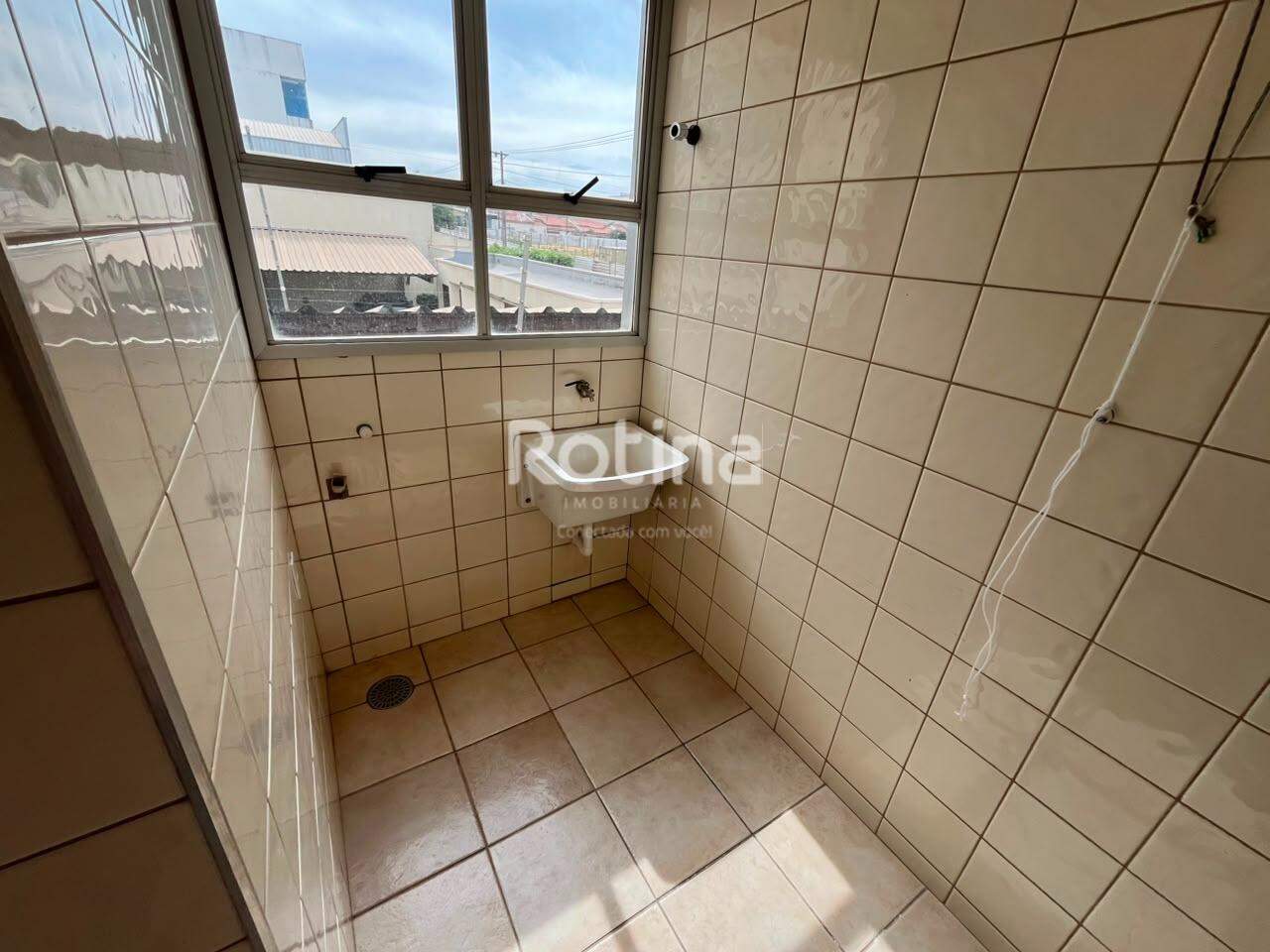Apartamento para alugar, 3 quartos em Uberlândia no bairro Marta Helena no valor de R$ 2.200,00 - Rotina Imobiliária: 