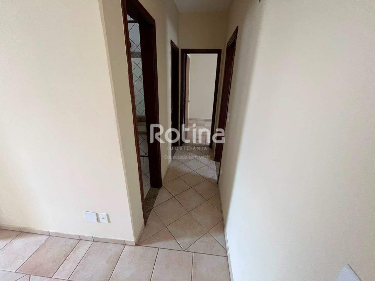 Apartamento para alugar, 3 quartos em Uberlândia no bairro Marta Helena no valor de R$ 2.200,00 - Rotina Imobiliária: 