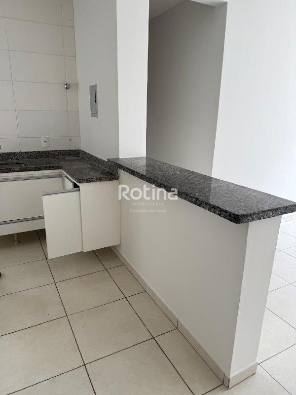 Apartamento à venda, 3 quartos em Uberlândia no bairro Alto Umuarama no valor de R$ 350.000,00 - Rotina Imobiliária: 