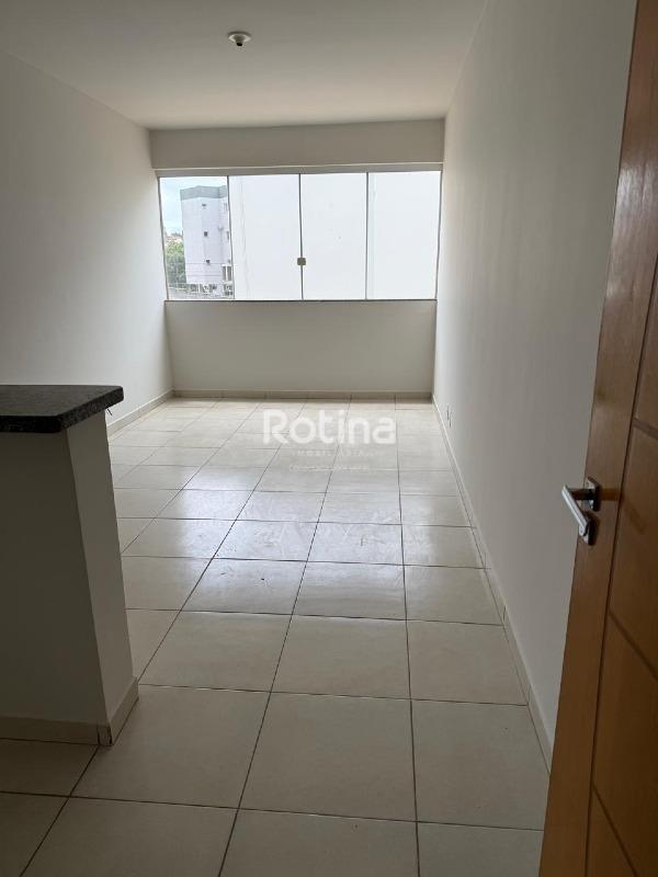 Apartamento à venda, 3 quartos em Uberlândia no bairro Alto Umuarama no valor de R$ 350.000,00 - Rotina Imobiliária: 