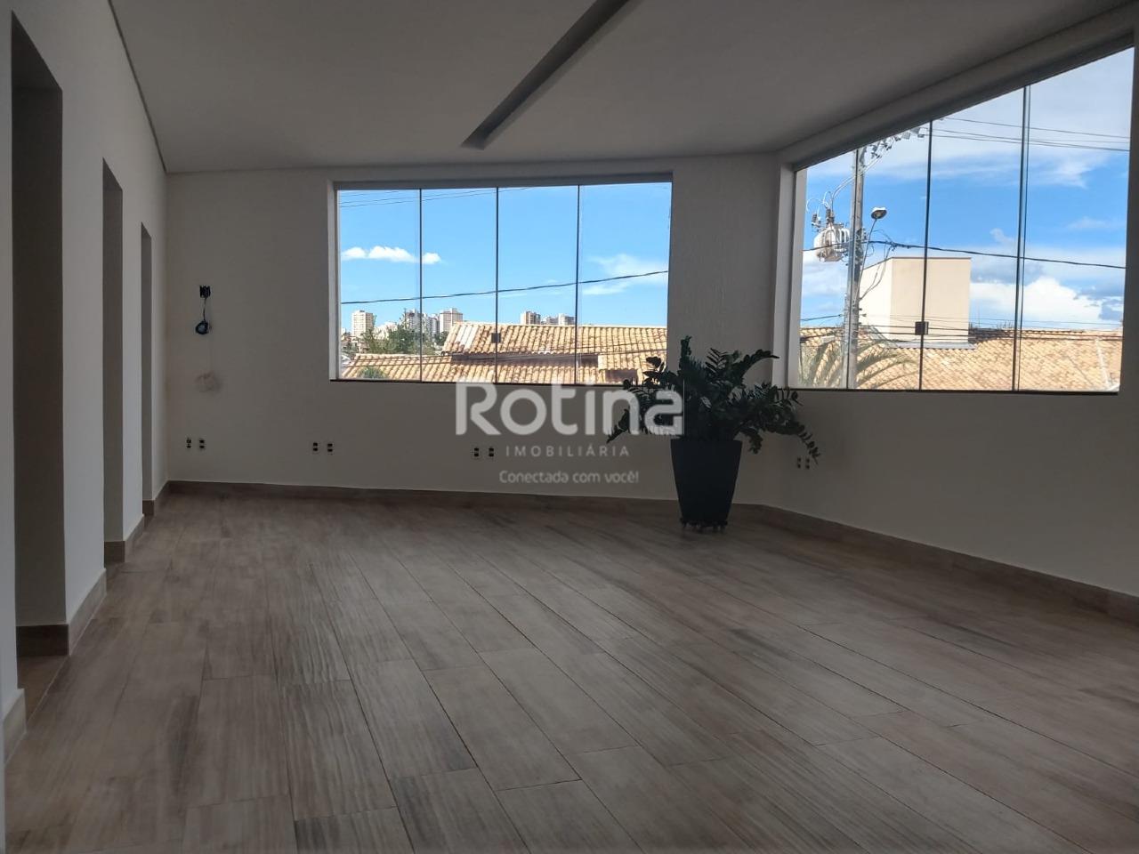 Casa Comercial à venda, 5 quartos em Uberlândia no bairro Morada da Colina no valor de R$ 1.700.000,00 - Rotina Imobiliária: 