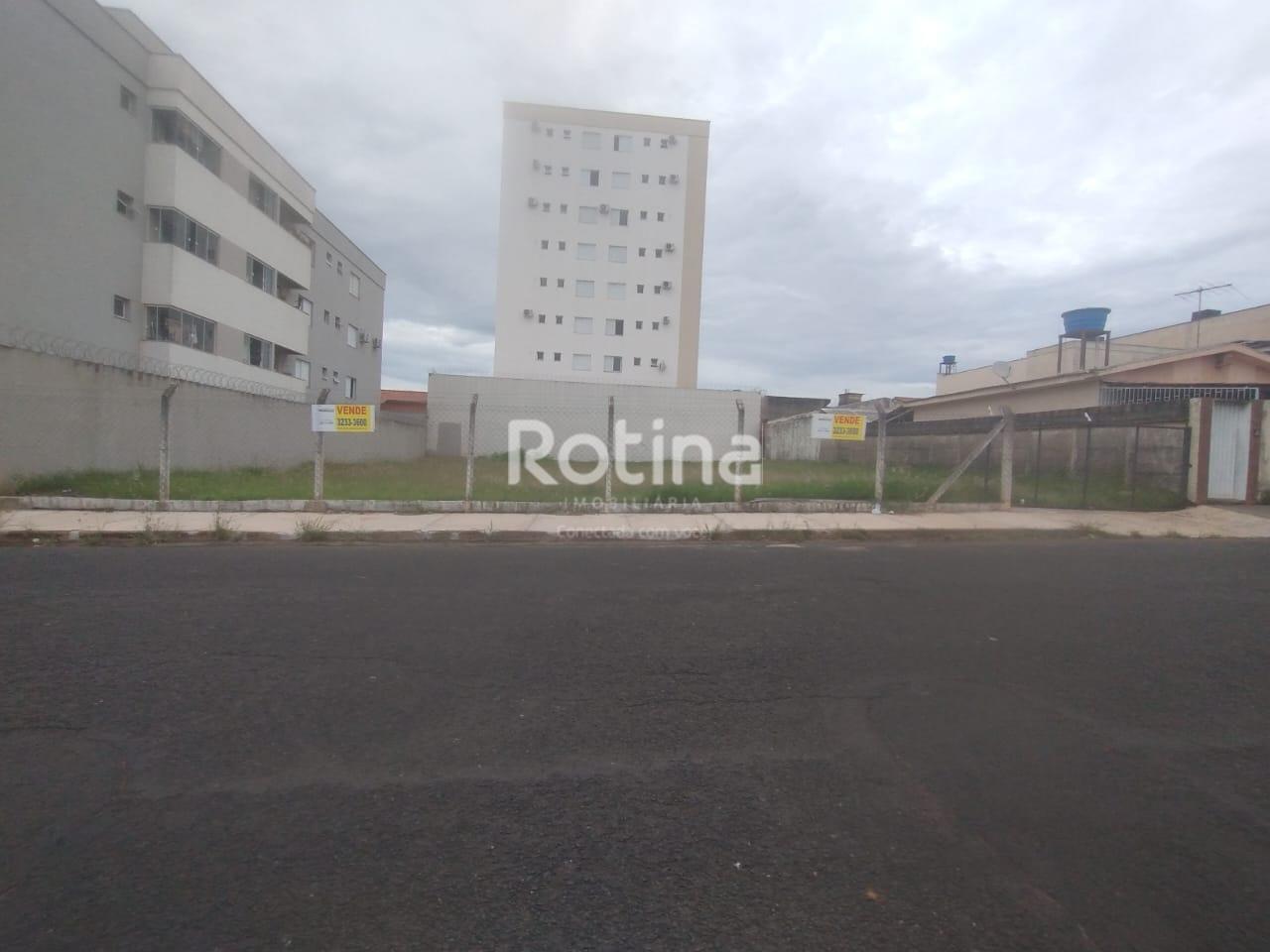 Terreno para alugar, em Uberlândia no bairro Santa Mônica no valor de R$ 2.000,00 - Rotina Imobiliária: 