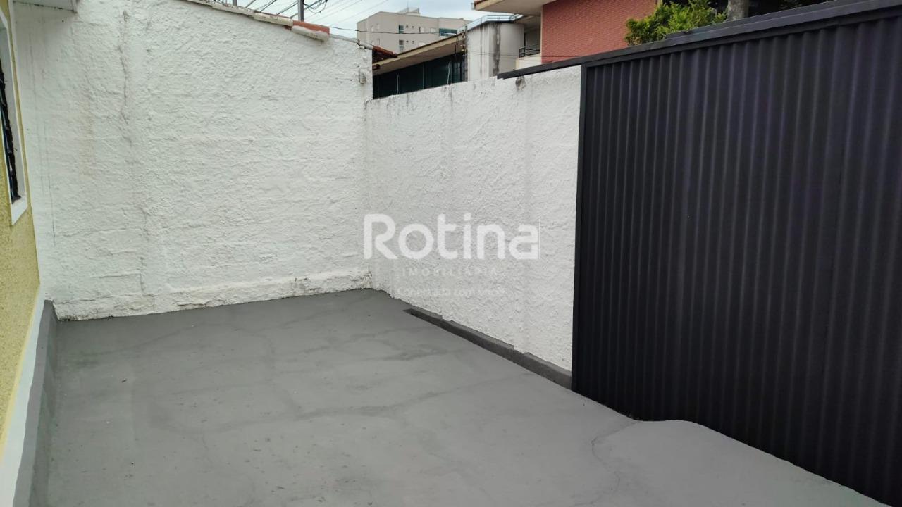 Casa para alugar, 3 quartos em Uberlândia no bairro Saraiva no valor de R$ 1.800,00 - Rotina Imobiliária: 