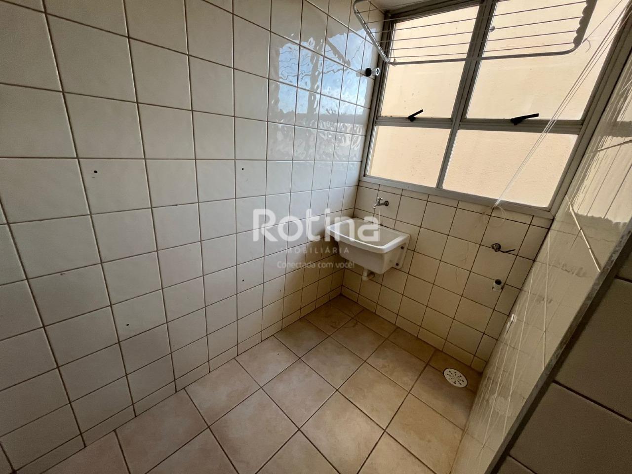 Apartamento para alugar, 3 quartos em Uberlândia no bairro Marta Helena no valor de R$ 2.200,00 - Rotina Imobiliária: 