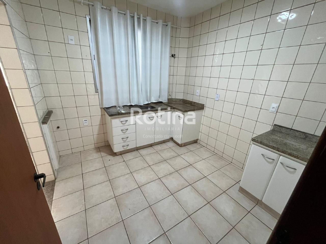 Apartamento para alugar, 3 quartos em Uberlândia no bairro Marta Helena no valor de R$ 2.200,00 - Rotina Imobiliária: 