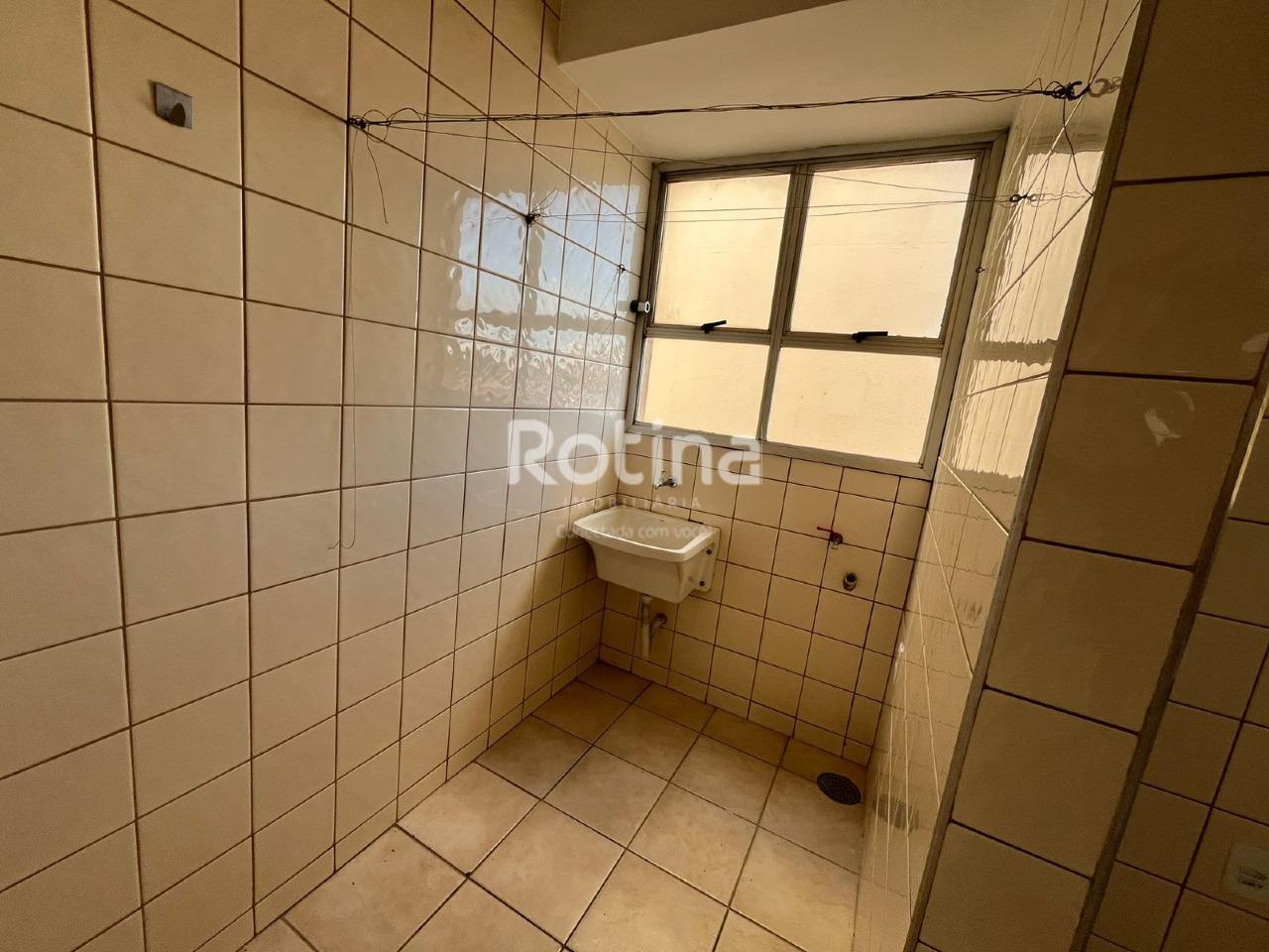 Apartamento para alugar, 3 quartos em Uberlândia no bairro Marta Helena no valor de R$ 2.200,00 - Rotina Imobiliária: 