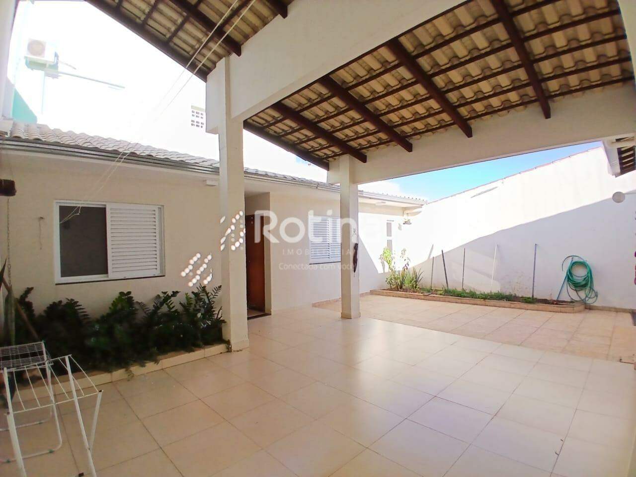 Sala para alugar, em Uberlândia no bairro Vigilato Pereira no valor de R$ 1.800,00 - Rotina Imobiliária: 