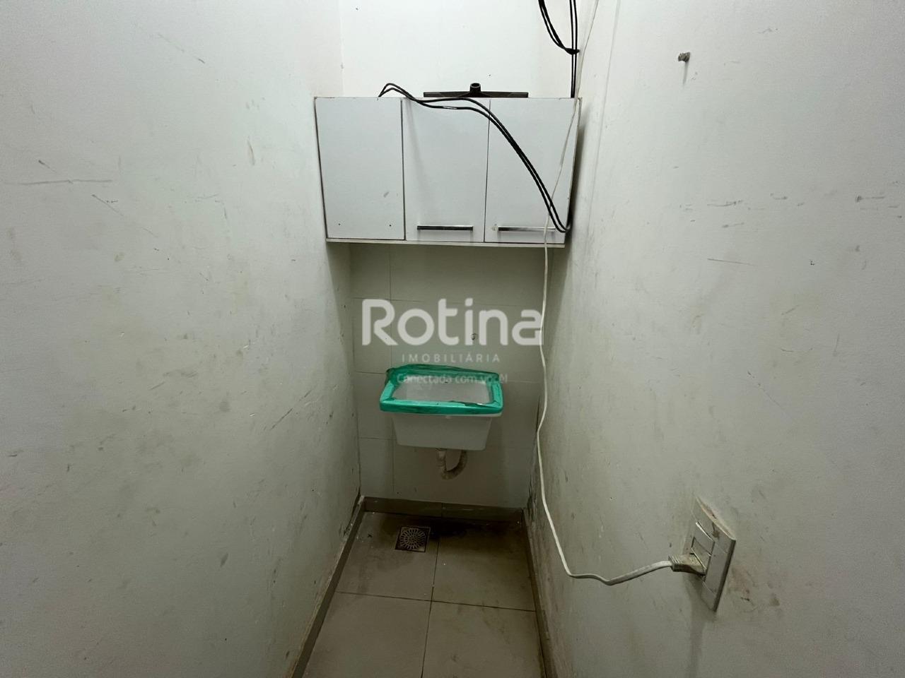 Loja para alugar, em Uberlândia no bairro Santa Mônica no valor de R$ 2.500,00 - Rotina Imobiliária: 