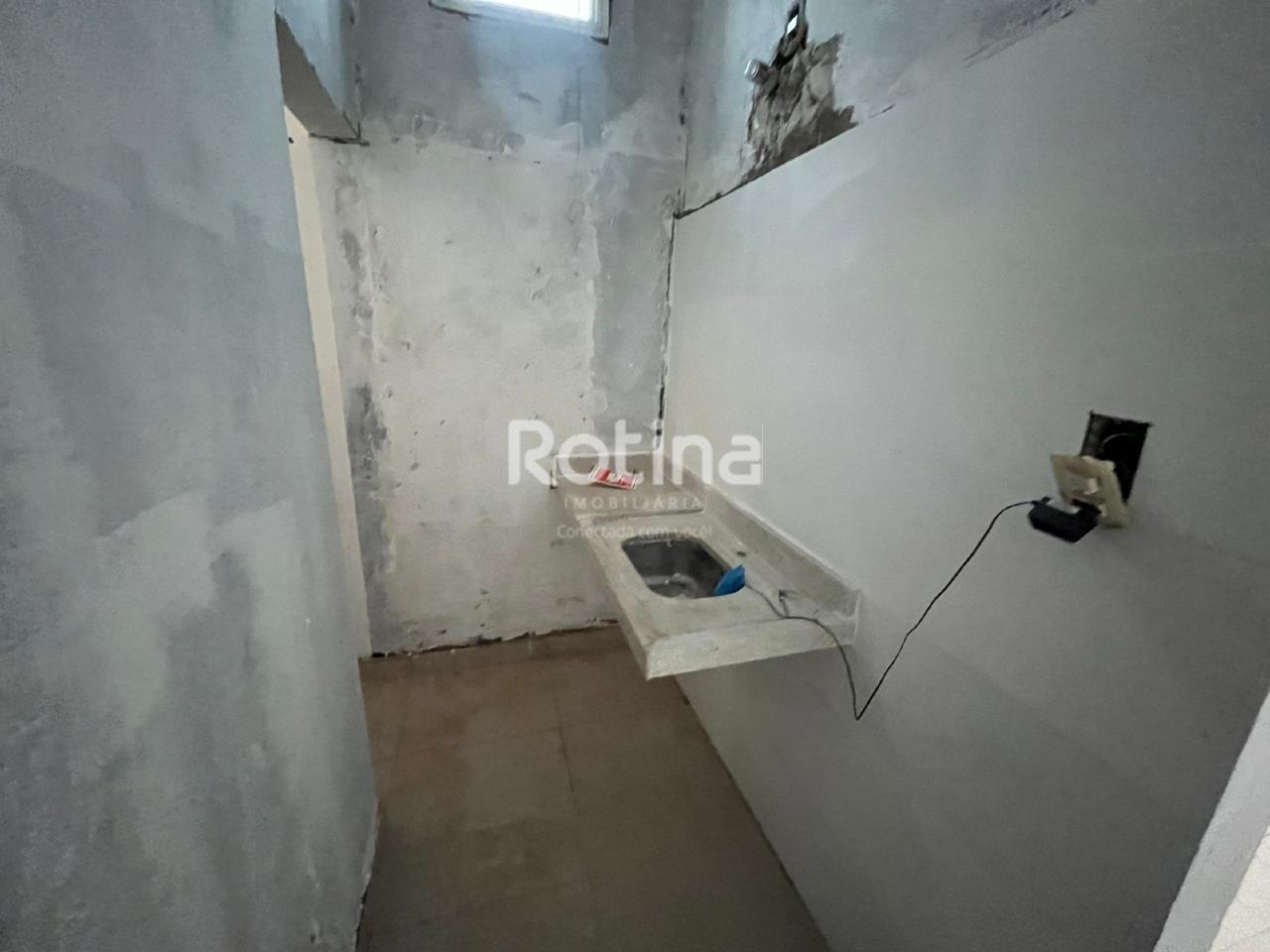 Loja para alugar, em Uberlândia no bairro Santa Mônica no valor de R$ 2.500,00 - Rotina Imobiliária: 