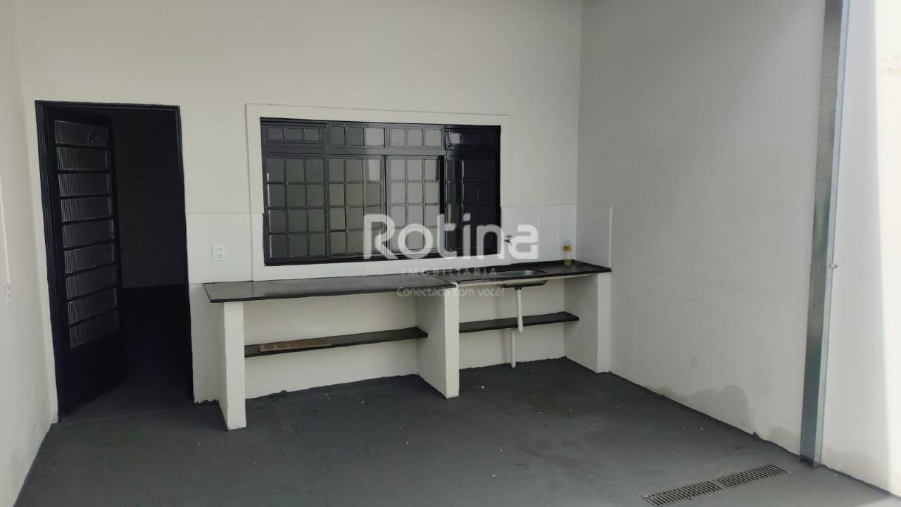 Comercial para alugar, em Uberlândia no bairro Tubalina no valor de R$ 2.300,00 - Rotina Imobiliária: 