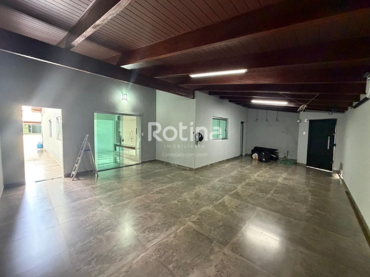 Casa para alugar, 4 quartos em Uberlândia no bairro Granada no valor de R$ 5.500,00 - Rotina Imobiliária: 