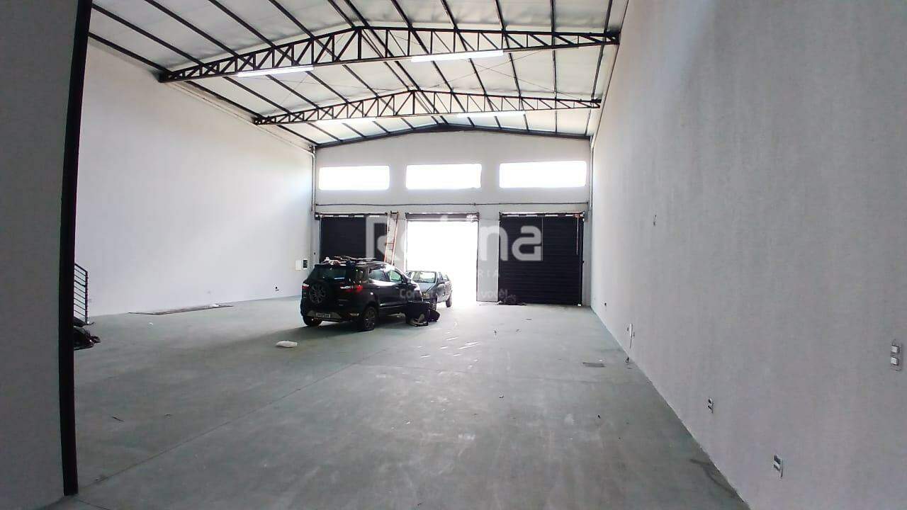 Galpão para alugar, em Uberlândia no bairro Novo Mundo no valor de R$ 9.000,00 - Rotina Imobiliária: 